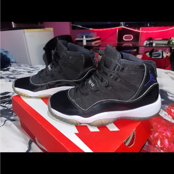 2016 Air Jordan 11 Retro BG ‘Space Jam’ 2016 - Picture 2 of 7